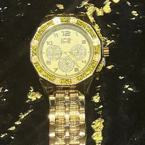 Iced Out Luxury Watch Yellow Stones